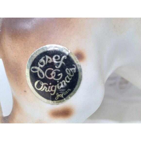 Josef Originals Basset Hound Dog Puppy Shoe in Mouth Vintage 3.25 x 5.5 Inches - Picture 8 of 8